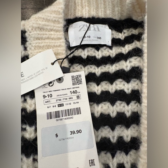 Zara Kids Girls Chunky Black White Striped Button Cardigan Sweater 9-10 - Picture 2 of 4